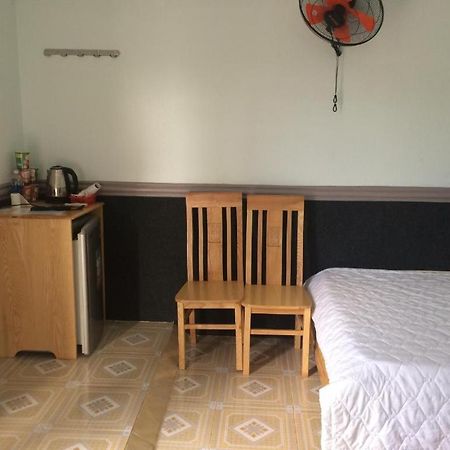 Nha Nghi Nguyen Anh Hotell Long Hai Exteriör bild