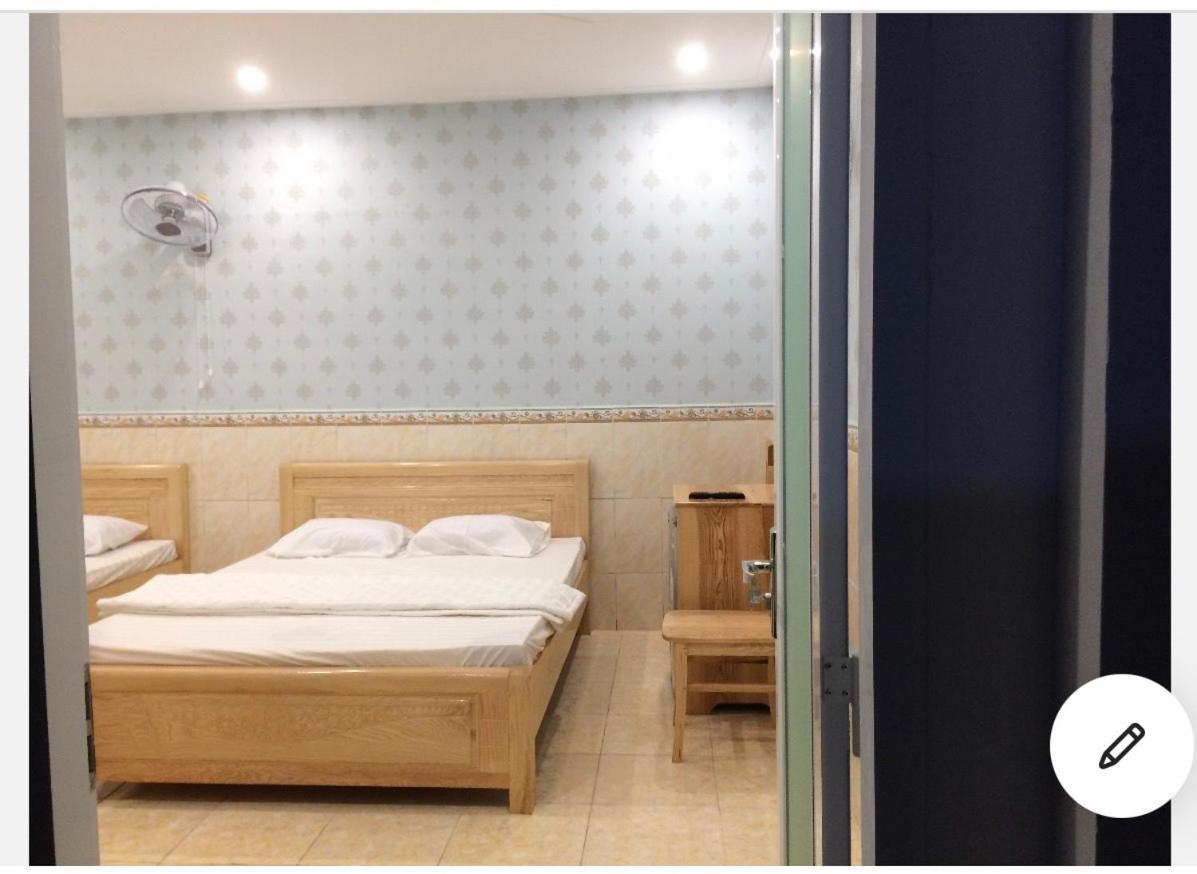 Nha Nghi Nguyen Anh Hotell Long Hai Exteriör bild