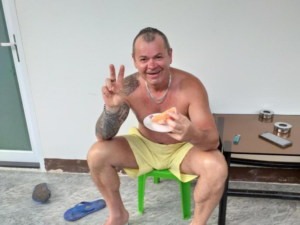 Nha Nghi Nguyen Anh Hotell Long Hai Exteriör bild